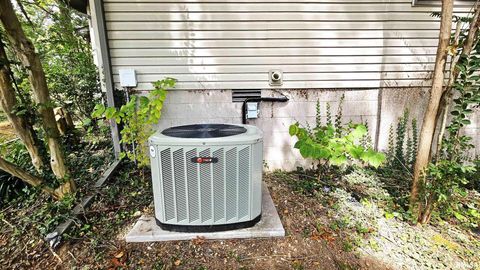 Tiny photo for 12196 LAGUNA Drive, Marion, IL 62959 (MLS # EB459507)