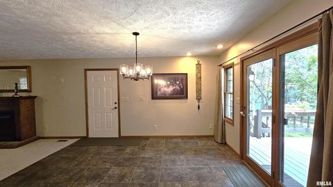 Tiny photo for 12196 LAGUNA Drive, Marion, IL 62959 (MLS # EB459507)