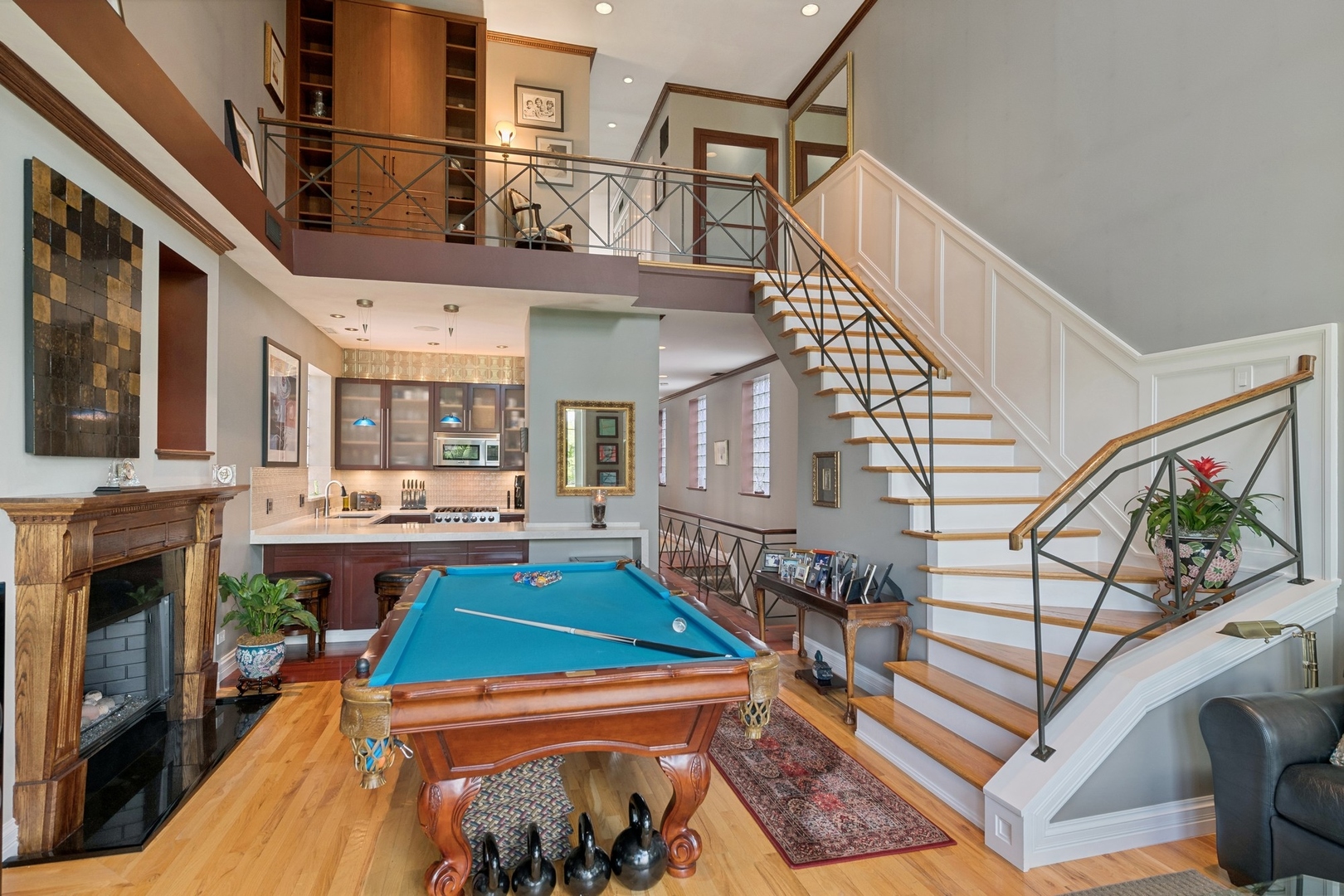 1035 N Hermitage Avenue 3PH