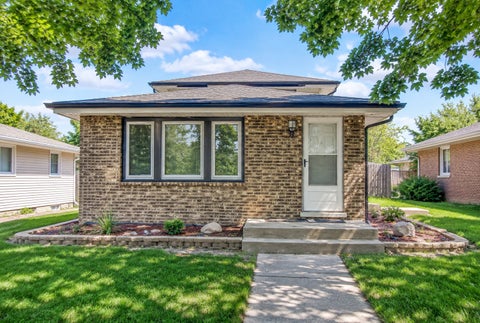 Photo of 18107 Kostner Avenue, Country Club Hills, IL 60478 (MLS # 12793274)