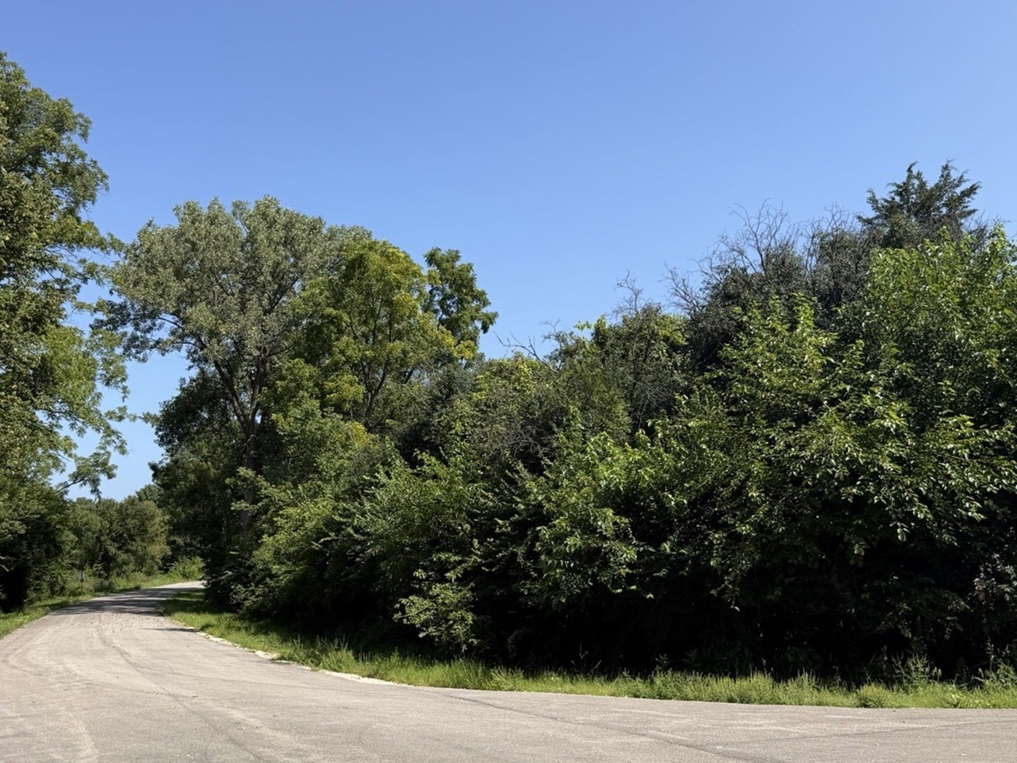 S Maplewood Drive