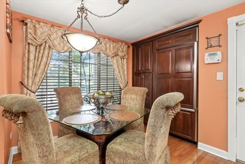 Tiny photo for 2571 Essex Drive, Northbrook, IL 60062 (MLS # 12479097)