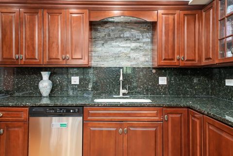 Tiny photo for 2571 Essex Drive, Northbrook, IL 60062 (MLS # 12479097)