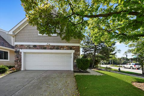 Tiny photo for 2571 Essex Drive, Northbrook, IL 60062 (MLS # 12479097)