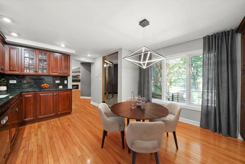 Tiny photo for 2571 Essex Drive, Northbrook, IL 60062 (MLS # 12479097)