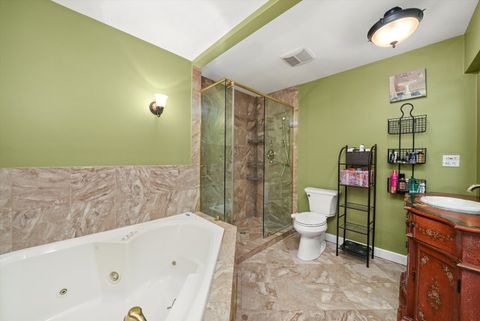 Tiny photo for 2571 Essex Drive, Northbrook, IL 60062 (MLS # 12479097)