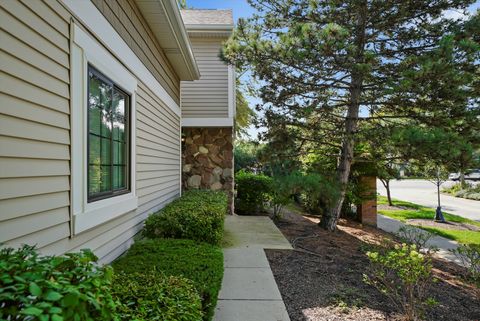 Tiny photo for 2571 Essex Drive, Northbrook, IL 60062 (MLS # 12479097)