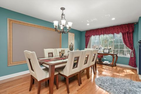 Tiny photo for 2571 Essex Drive, Northbrook, IL 60062 (MLS # 12479097)