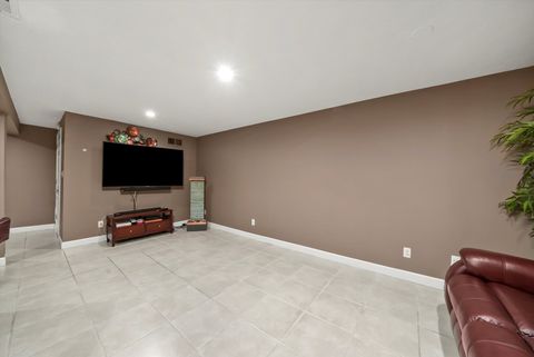 Tiny photo for 2571 Essex Drive, Northbrook, IL 60062 (MLS # 12479097)