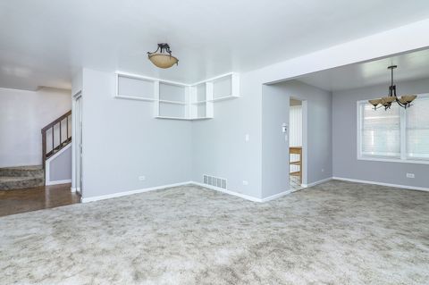 Tiny photo for 2S002 Ascot Lane, Warrenville, IL 60555 (MLS # 12460187)