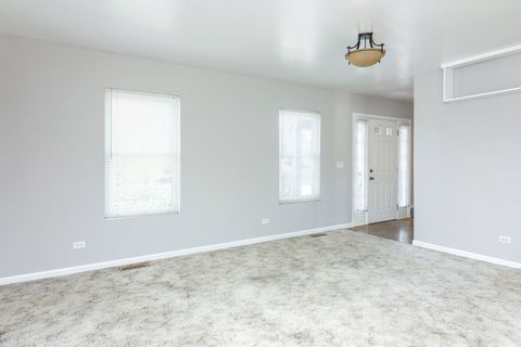 Tiny photo for 2S002 Ascot Lane, Warrenville, IL 60555 (MLS # 12460187)