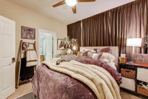 Tiny photo for 3015 N Damen Avenue #3, Chicago, IL 60618 (MLS # 12473698)