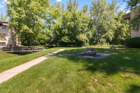 Tiny photo for 3119 Ingalls Avenue #2A, Joliet, IL 60435 (MLS # 12449526)