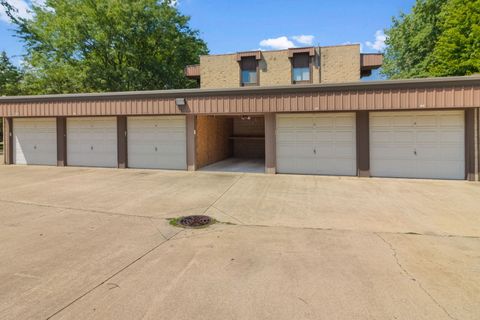 Tiny photo for 3119 Ingalls Avenue #2A, Joliet, IL 60435 (MLS # 12449526)