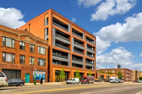 1604 N Richmond Street 2D Chicago IL 60647