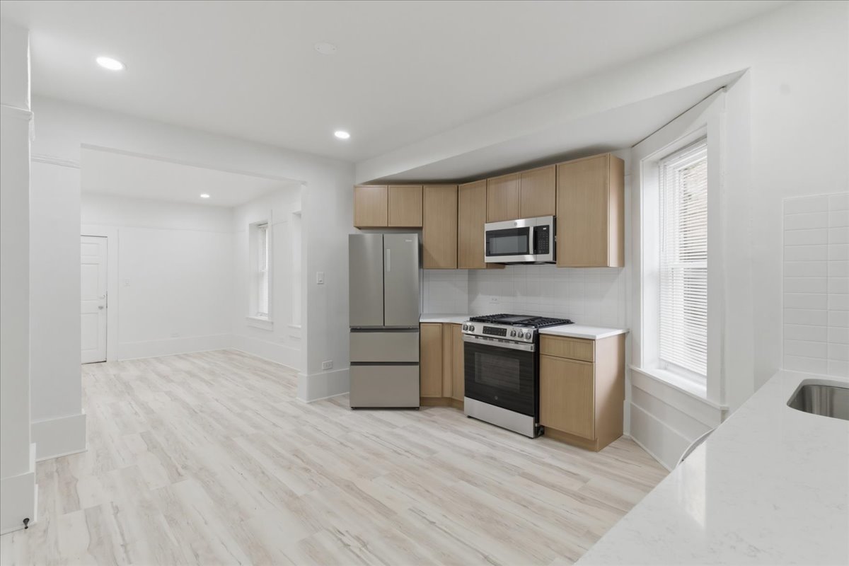 2607 W Haddon Avenue 1R