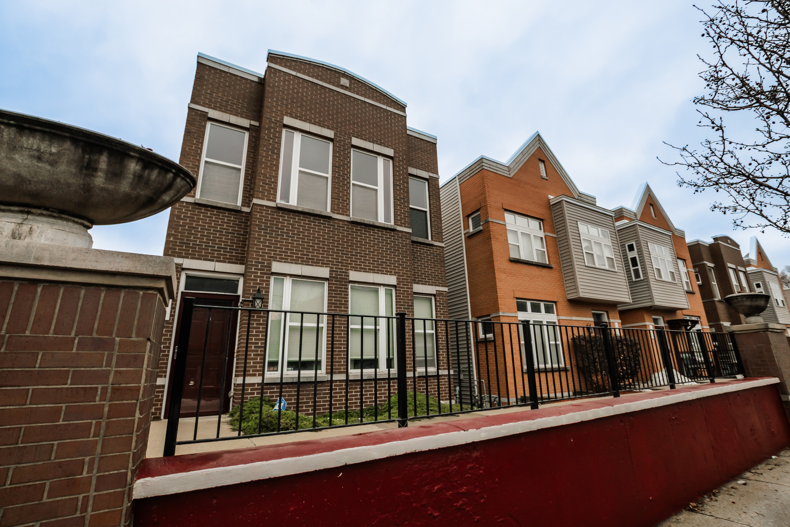 1838 N Laramie Avenue B