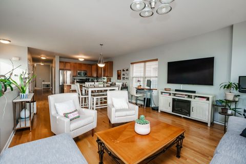 Tiny photo for 1838 N Laramie Avenue #B, Chicago, IL 60639 (MLS # 12535217)
