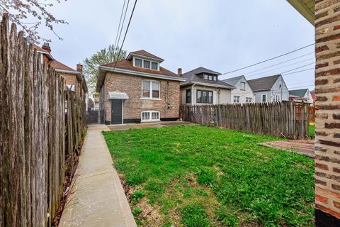Tiny photo for 4941 S Kolin Avenue, Chicago, IL 60632 (MLS # 12609889)