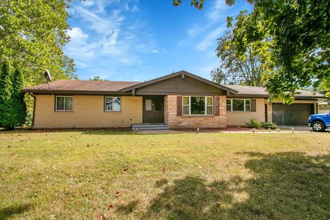 Photo of 1708 Montague Road, Rockford, IL 61102 (MLS # 12483888)