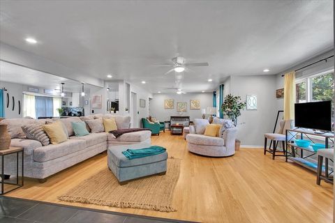 Tiny photo for 1708 Montague Road, Rockford, IL 61102 (MLS # 12483888)