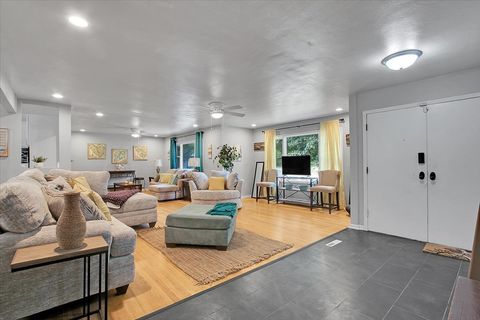 Tiny photo for 1708 Montague Road, Rockford, IL 61102 (MLS # 12483888)