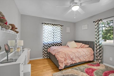 Tiny photo for 1708 Montague Road, Rockford, IL 61102 (MLS # 12483888)