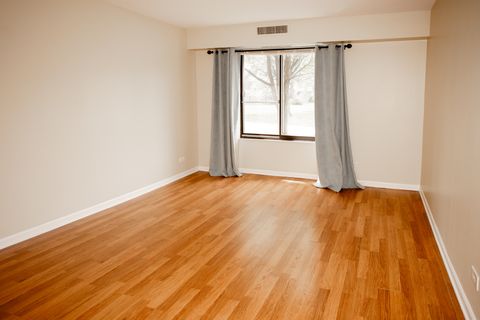 Tiny photo for Arlington Heights, IL 60005 (MLS # 12652475)