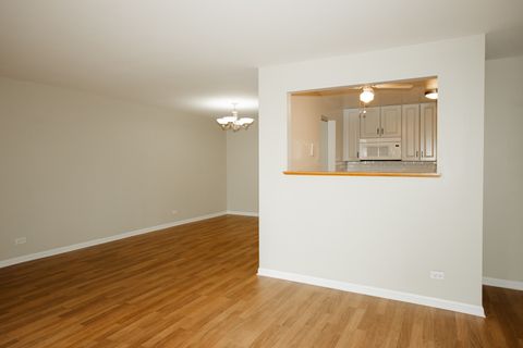 Tiny photo for Arlington Heights, IL 60005 (MLS # 12652475)