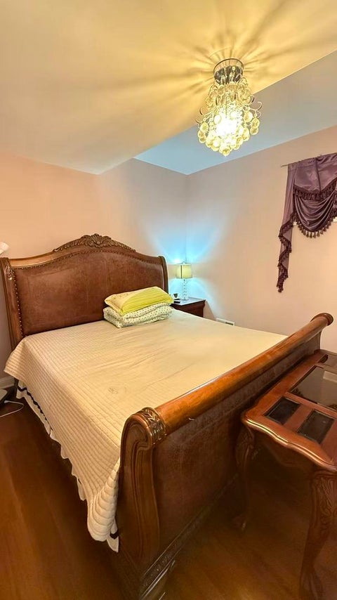 Tiny photo for 422 W 42nd Place, Chicago, IL 60609 (MLS # 12639633)