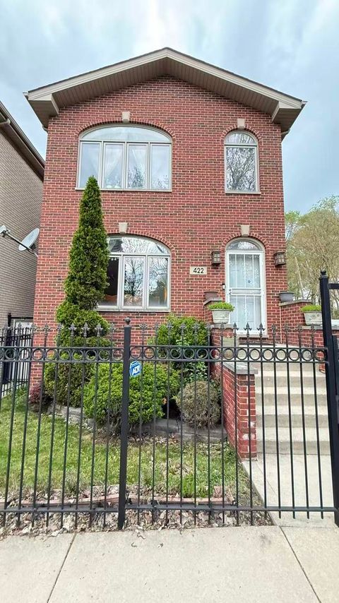 Photo of 422 W 42nd Place, Chicago, IL 60609 (MLS # 12639633)