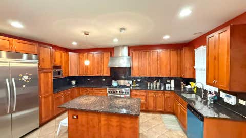 Tiny photo for 422 W 42nd Place, Chicago, IL 60609 (MLS # 12639633)