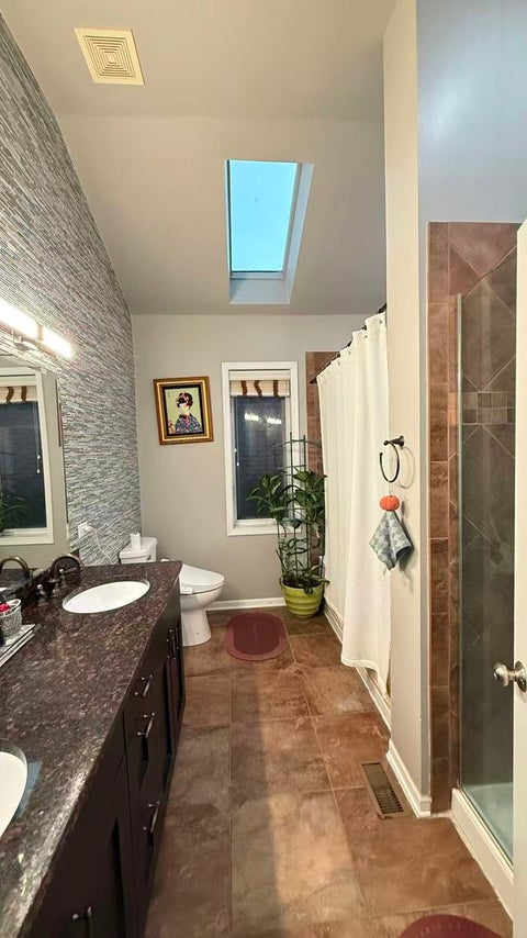 Tiny photo for 422 W 42nd Place, Chicago, IL 60609 (MLS # 12639633)