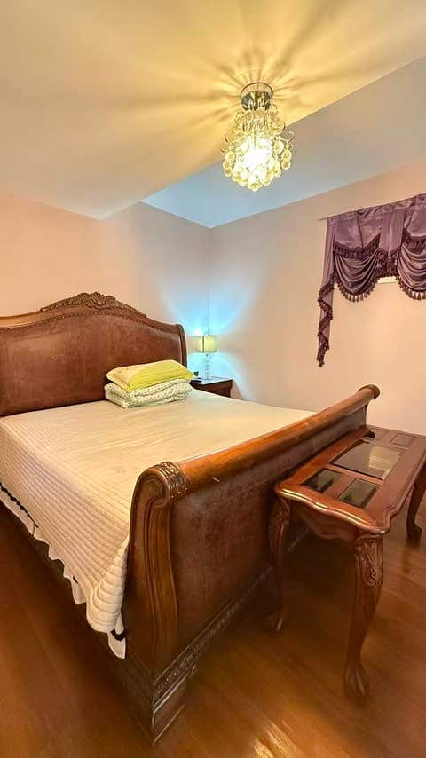 Tiny photo for 422 W 42nd Place, Chicago, IL 60609 (MLS # 12639633)