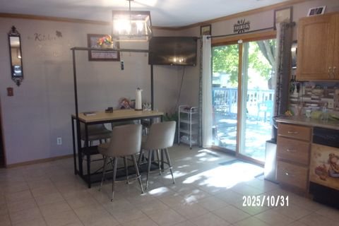 Tiny photo for 407 E Pine Street, Chatsworth, IL 60921 (MLS # 12508559)