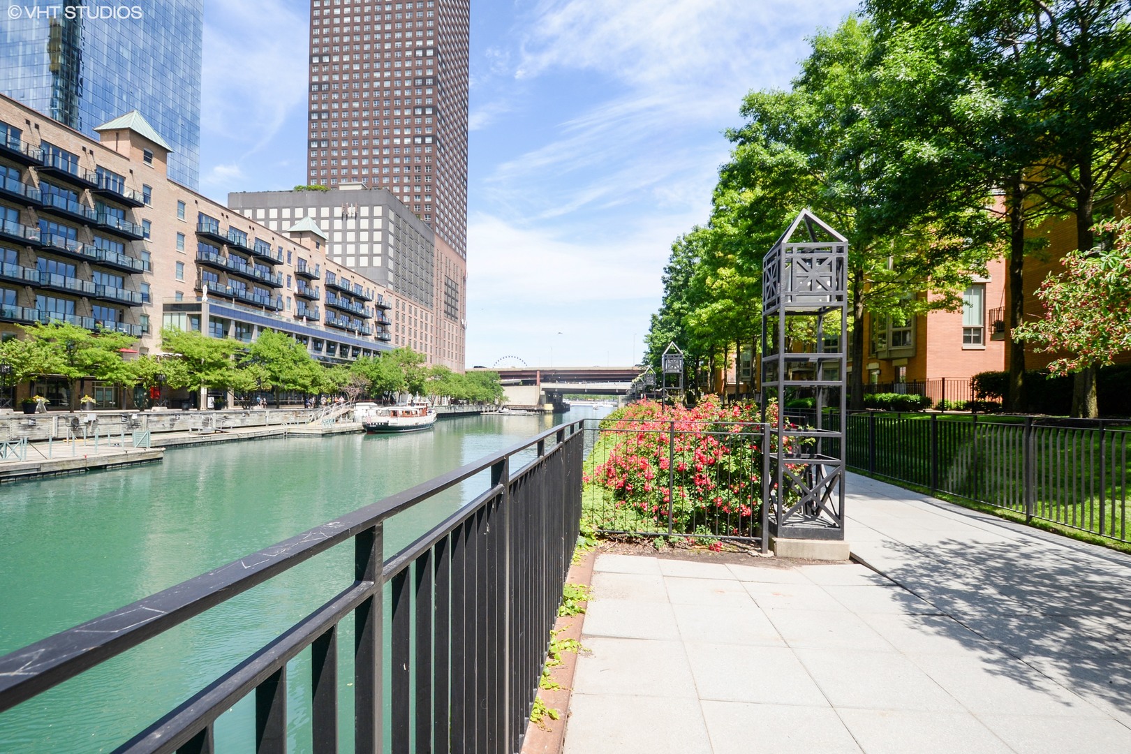 480 N Mcclurg Court 516
