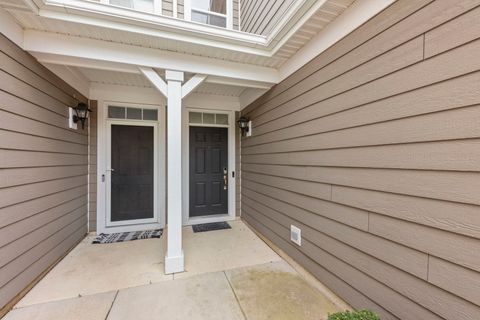 Tiny photo for 415 Victoria Lane, Elgin, IL 60124 (MLS # 12398540)