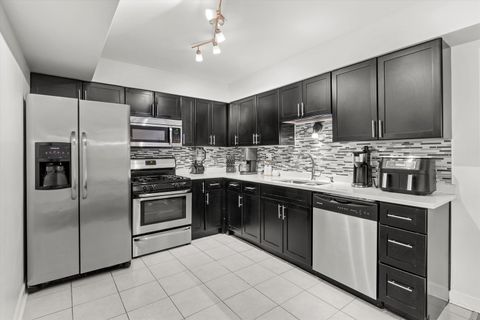 Tiny photo for 727 Killarney Court #1C, Schaumburg, IL 60193 (MLS # 12489680)