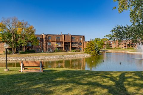 Tiny photo for 727 Killarney Court #1C, Schaumburg, IL 60193 (MLS # 12489680)