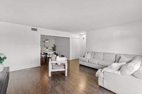 Tiny photo for 727 Killarney Court #1C, Schaumburg, IL 60193 (MLS # 12489680)