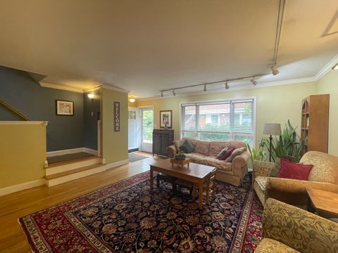 Tiny photo for 606 B South Boulevard, Evanston, IL 60202 (MLS # 12484871)