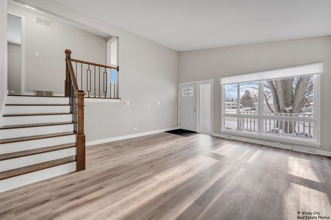 Tiny photo for 2208 Sprucewood Lane, Lindenhurst, IL 60046 (MLS # 12555397)