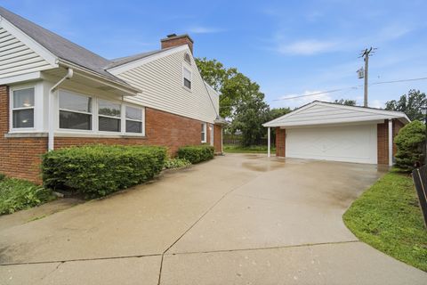 Tiny photo for 114 N Lancaster Street, Mount Prospect, IL 60056 (MLS # 12692802)