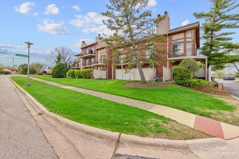 Tiny photo for 399 Wilmington Drive #103C, Bartlett, IL 60103 (MLS # 12618348)
