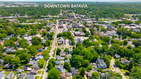 Tiny photo for 27 N Lincoln Street, Batavia, IL 60510 (MLS # 12658104)