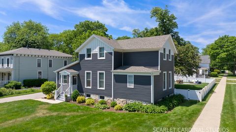 Tiny photo for 27 N Lincoln Street, Batavia, IL 60510 (MLS # 12658104)