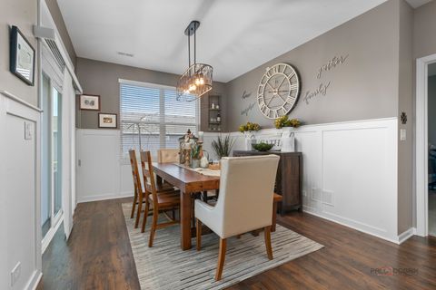 Tiny photo for Gurnee, IL 60031 (MLS # 12591481)