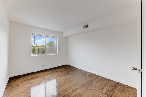 Tiny photo for 9820 S Pulaski Road #213, Oak Lawn, IL 60453 (MLS # 12488784)