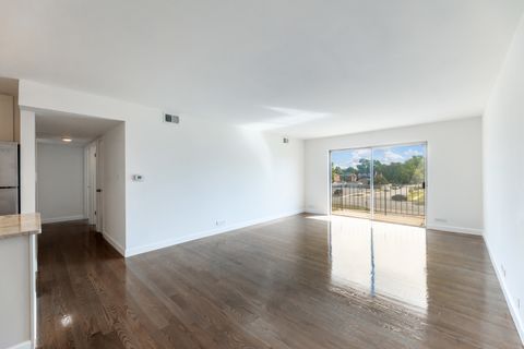 Tiny photo for 9820 S Pulaski Road #213, Oak Lawn, IL 60453 (MLS # 12488784)