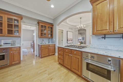 Tiny photo for 11361 W Plainfield Road, Indian Head Park, IL 60525 (MLS # 12571710)